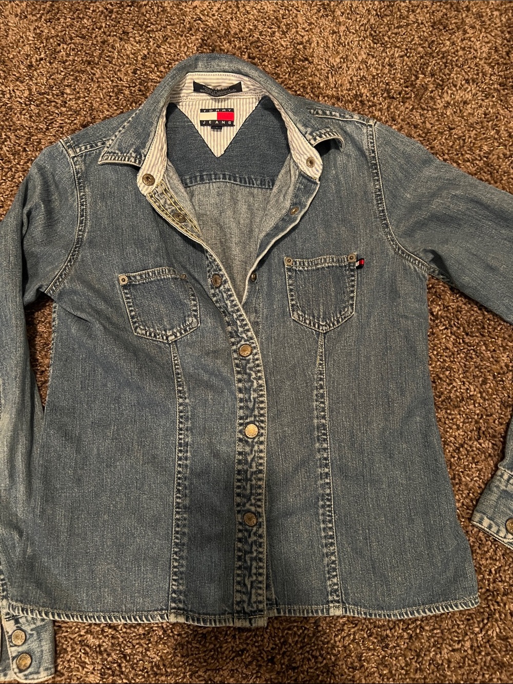 Vintage Tommy Hilfiger Blue Light Wash Denim Shirt Jacket - Picture 3 of 7